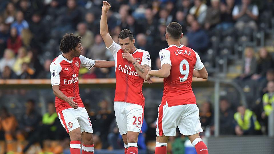 Selebrasi Granit Xhaka ditujukan untuk media Swiss. - INDOSPORT